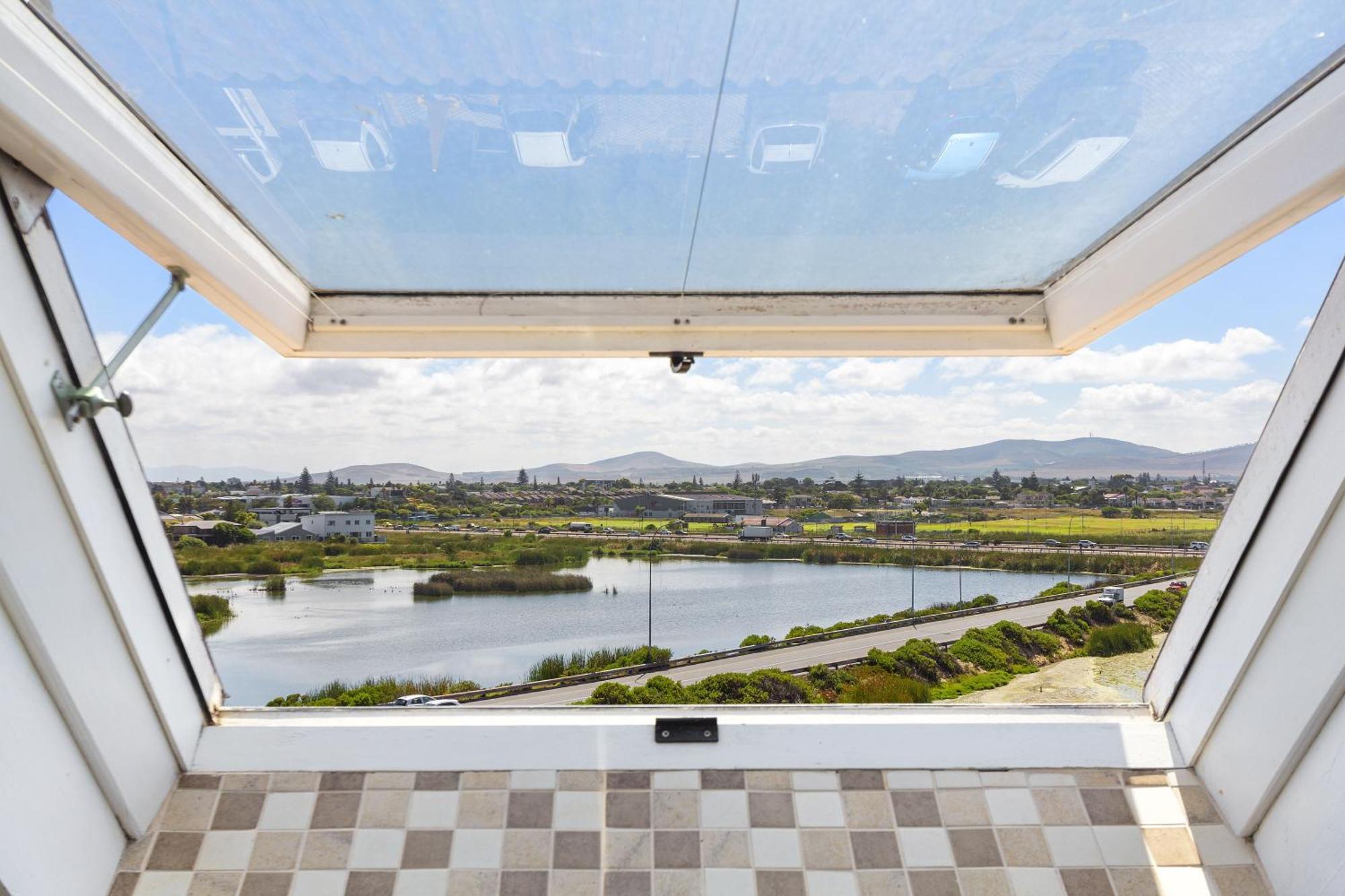 Apartment Dolphin H301 By Host Agents