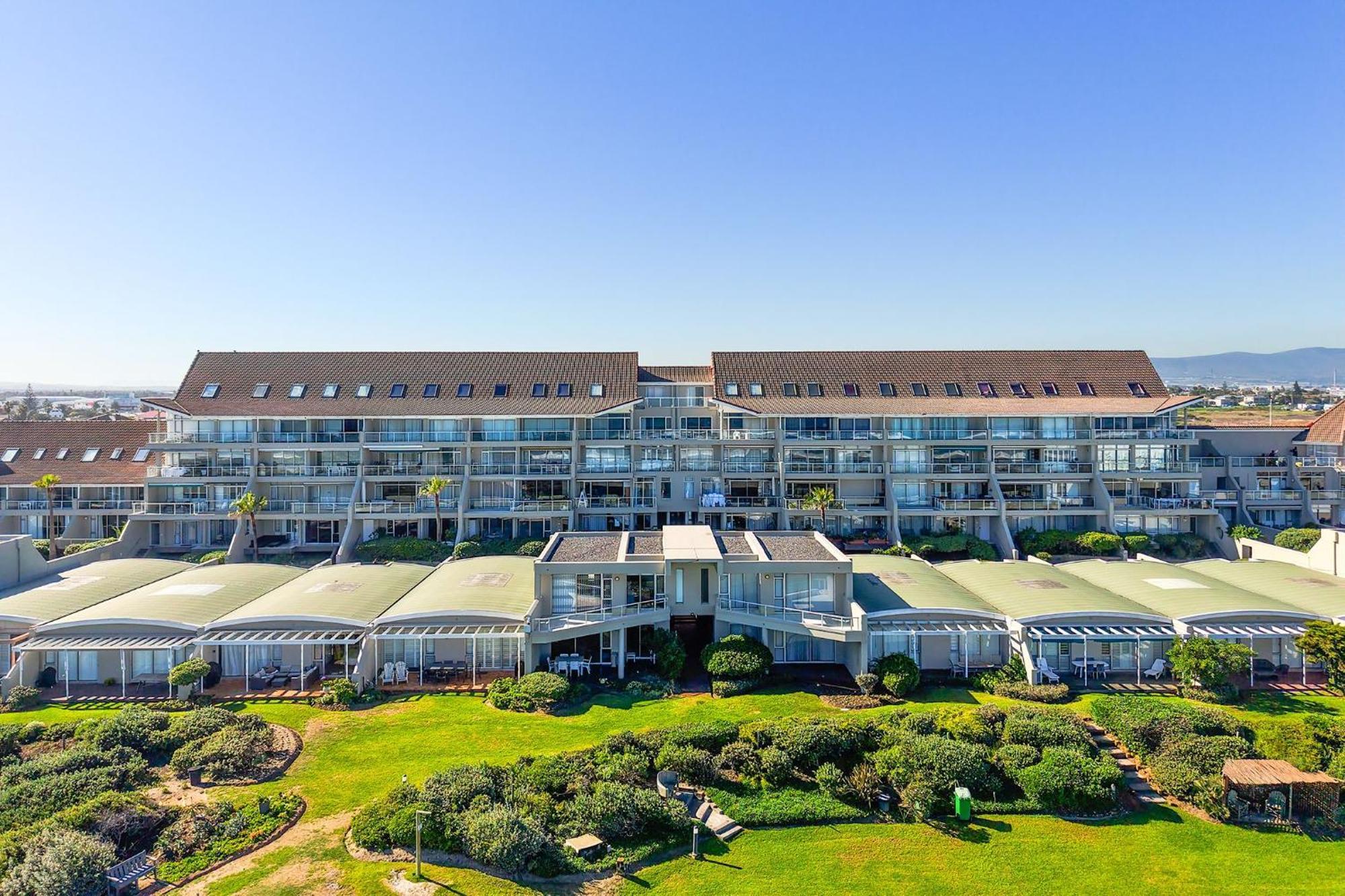 Apartment Dolphin H301 By Host Agents