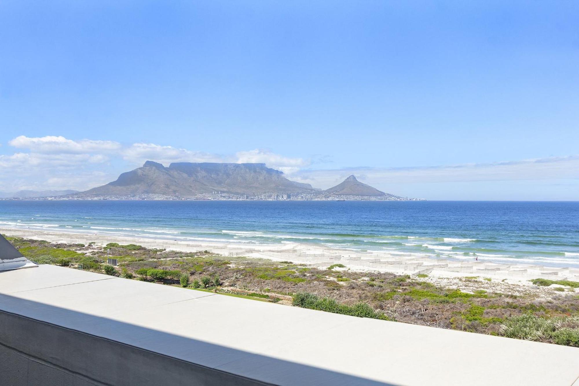 Dolphin H301 By Host Agents Bloubergstrand
